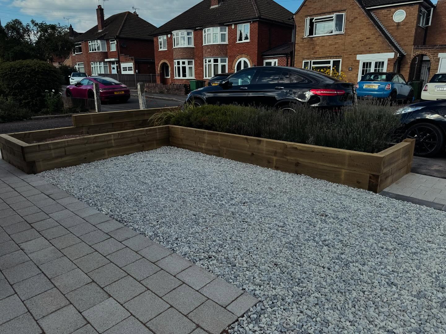Timber sleeper raised planter with lavender at road boundary — Kirby Muxloe